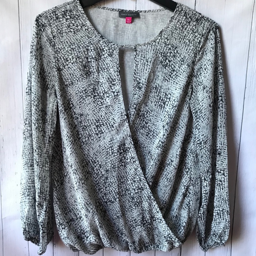 Vince Camuto Gray Snakeskin Print Blouse